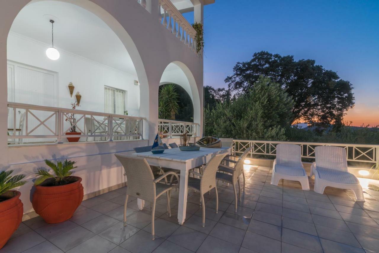 Amalia Country House Ano Yerakarion Ngoại thất bức ảnh